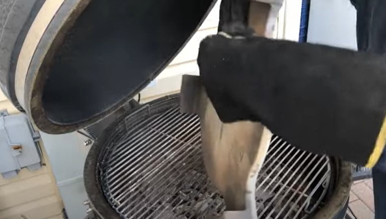 How to clean ceramic bbq grills-cleaning pizza stove